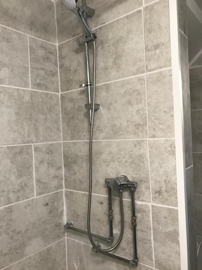 2 Bedroom Apartment Плимът Екстериор снимка